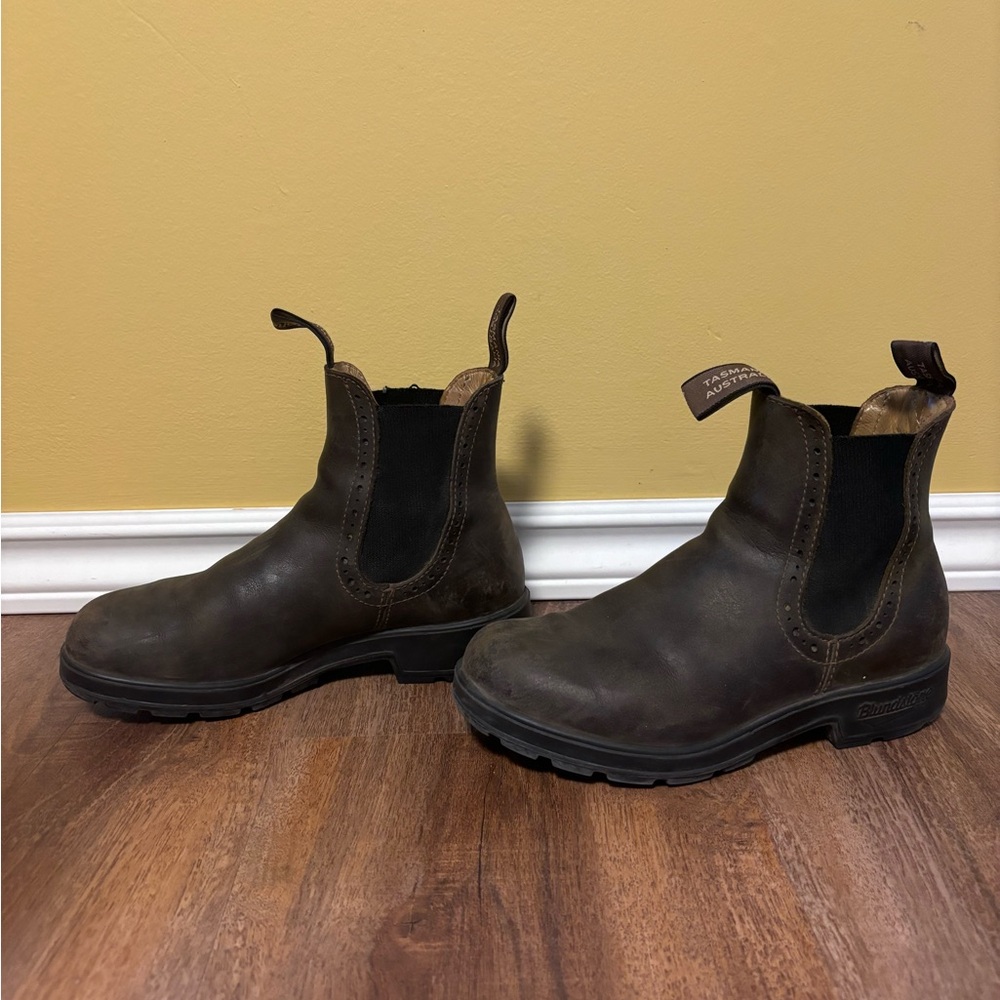 Women’s Blundstones